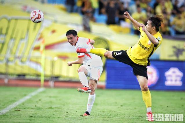 青岛队与对手展开激烈比赛,最终取得胜利的简单介绍 青岛队与对手展开激烈比赛,最终取得胜利的简单介绍