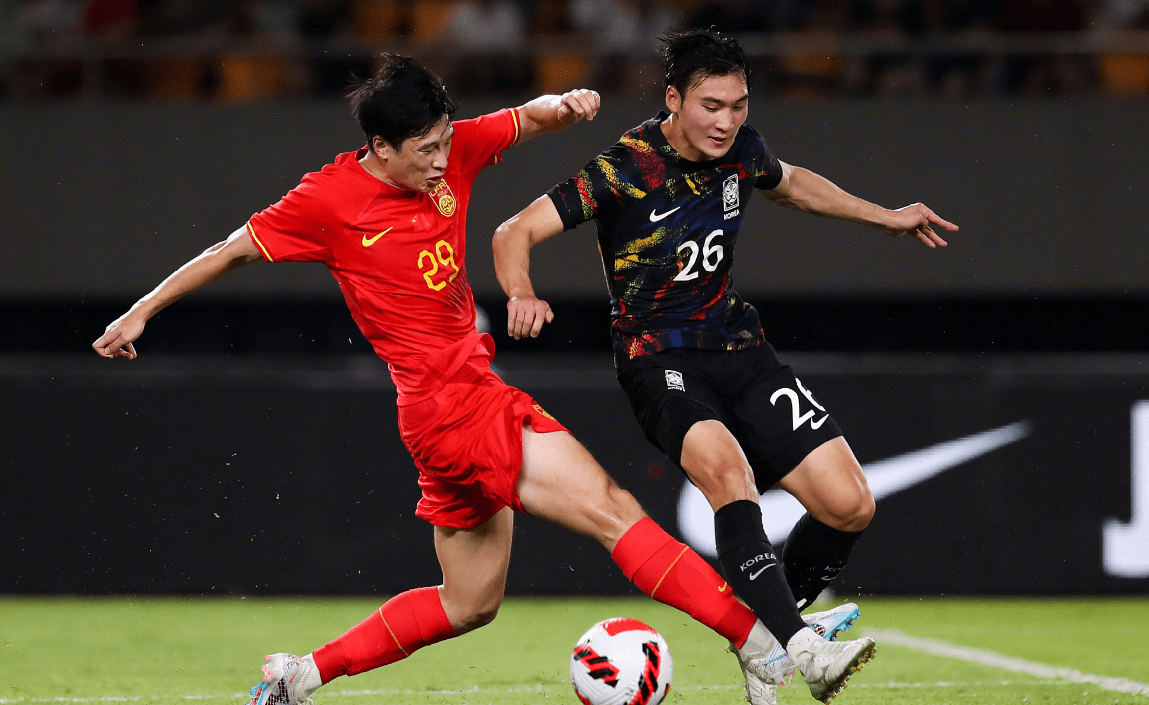 九游体育直播-中国队在国际足球联赛中崭露头角