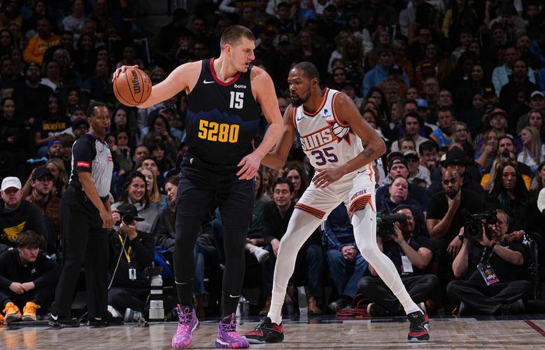 九游app下载-太阳中锋再度砍下三双，领导球队击败掘金的简单介绍