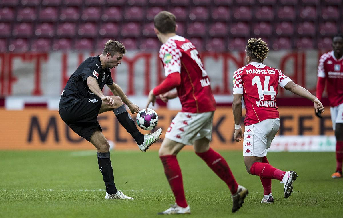 九游app下载-柏林赫塔客场不敌对手，遗憾失利的简单介绍