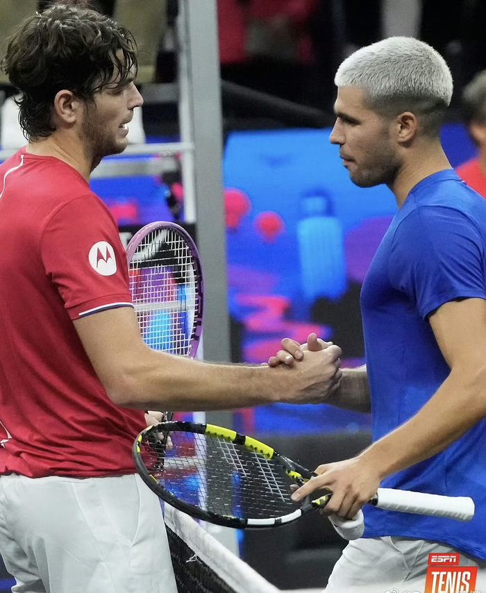 包含拉沃尔杯横扫美网,阿尔卡拉斯刷新纪录的词条 包含拉沃尔杯横扫美网,阿尔卡拉斯刷新纪录的词条