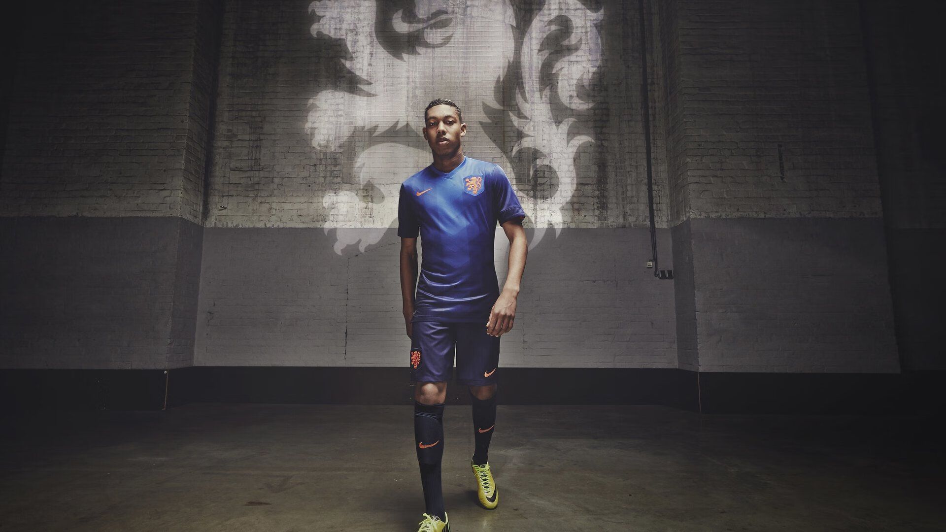 九游体育APP下载-德甲争冠战之夜，久保建英关键进球定乾坤