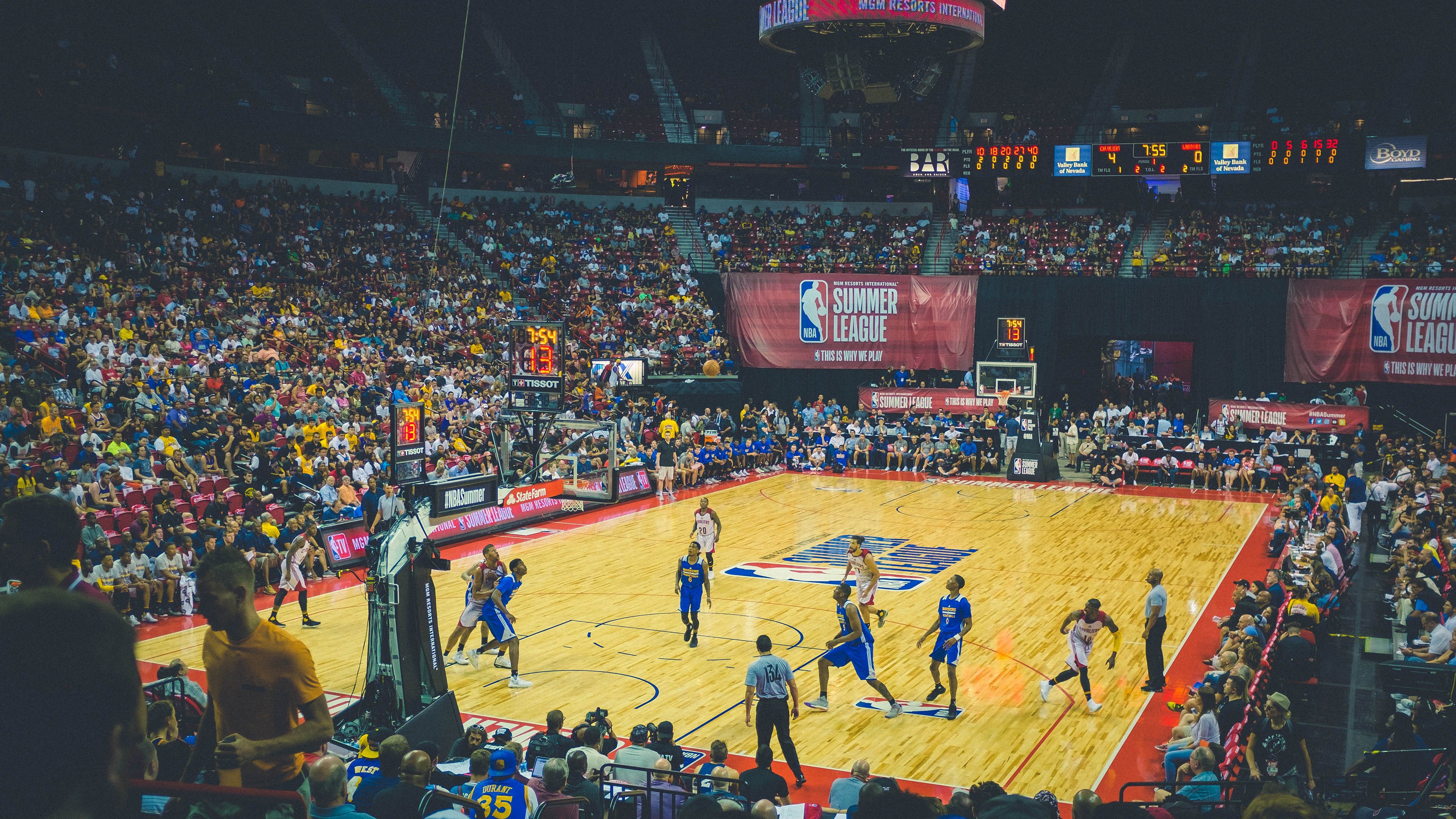 年终总决赛鏖战澳网,蒂姆率队逆境突围,开启新王时代